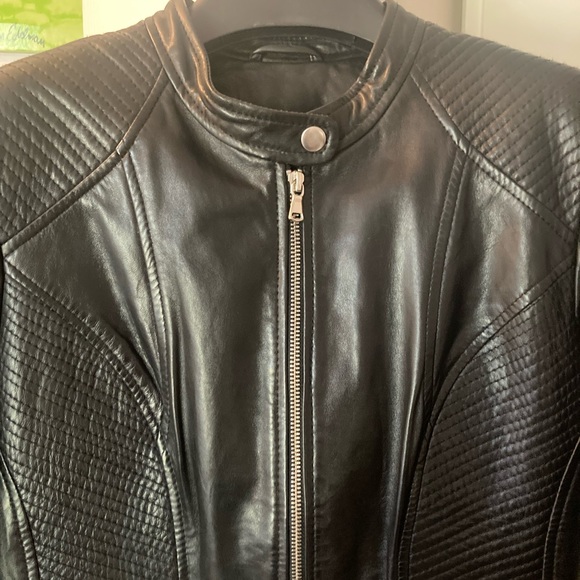 Danier motorcycle leather jacket medium - Picture 3 of 5
